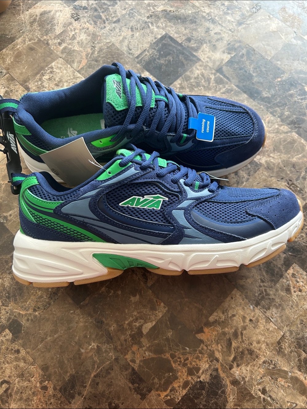 NWT 🆕 Avia Men’s Navy and Green Athletic Running Sneakers